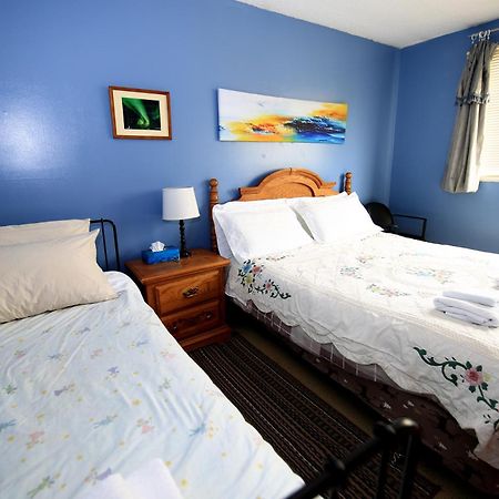 Jenny Guest House Yellowknife Bagian luar foto