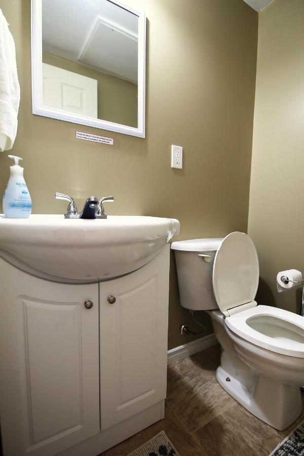 Jenny Guest House Yellowknife Bagian luar foto